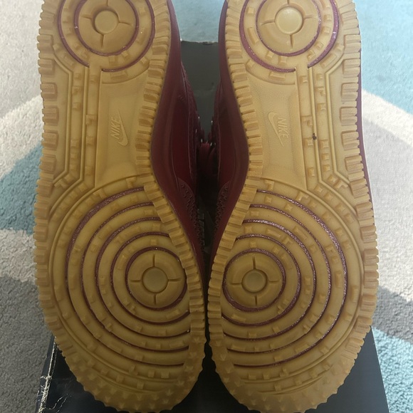 Nike Lunar Force 1 Duckboot
Size 9.5 - Picture 7 of 8